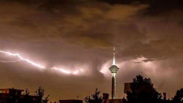 هشدار آنی | طوفان و باد شدید تهران را در برخواهد گرفت