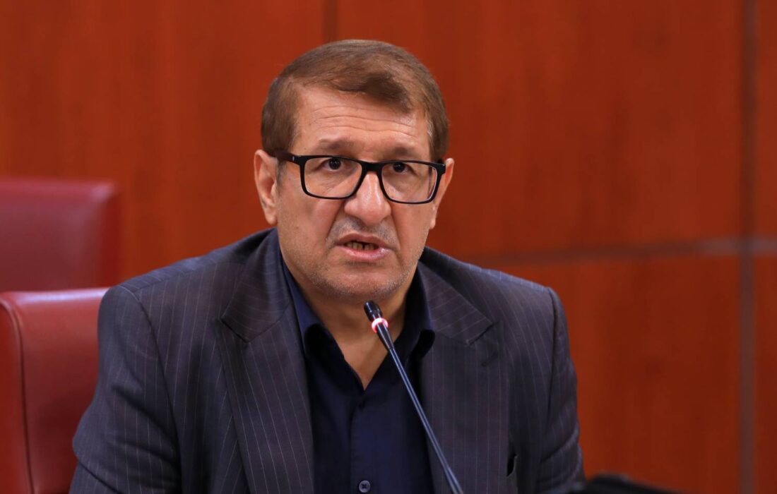 منشاء توده گرد وغبار در جنوب غرب و غرب کشور از شمال عربستان و جنوب و شرق عراق آمده است / تا فردا هوای مناطق آلوده به وضعیت عادی برمی‌گردد