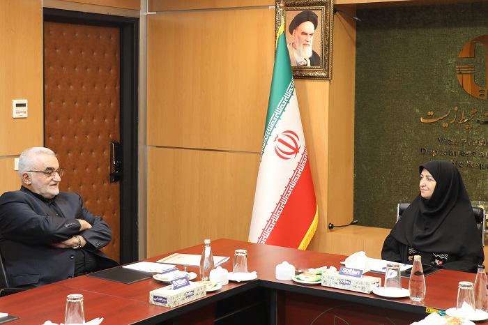 شینا انصاری با تعدادی از نمایندگان مجلس شورای اسلامی دیدار کرد