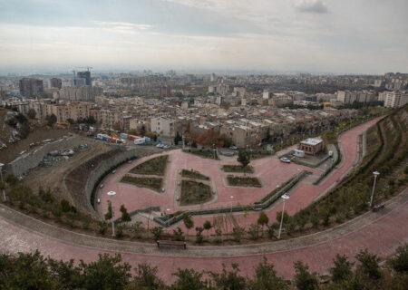 پیش‌بینی افزایش آلاینده‌ها، باد و بارش پراکنده برای تهران در روزهای آینده